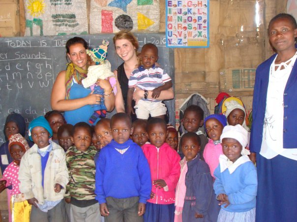 Group photo of a school in Kenya